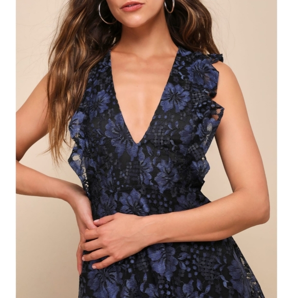 NWT Lulus | Molinetto Navy Blue Lace Ruffled Tiered Sleeveless Maxi Women XL - Picture 3 of 11